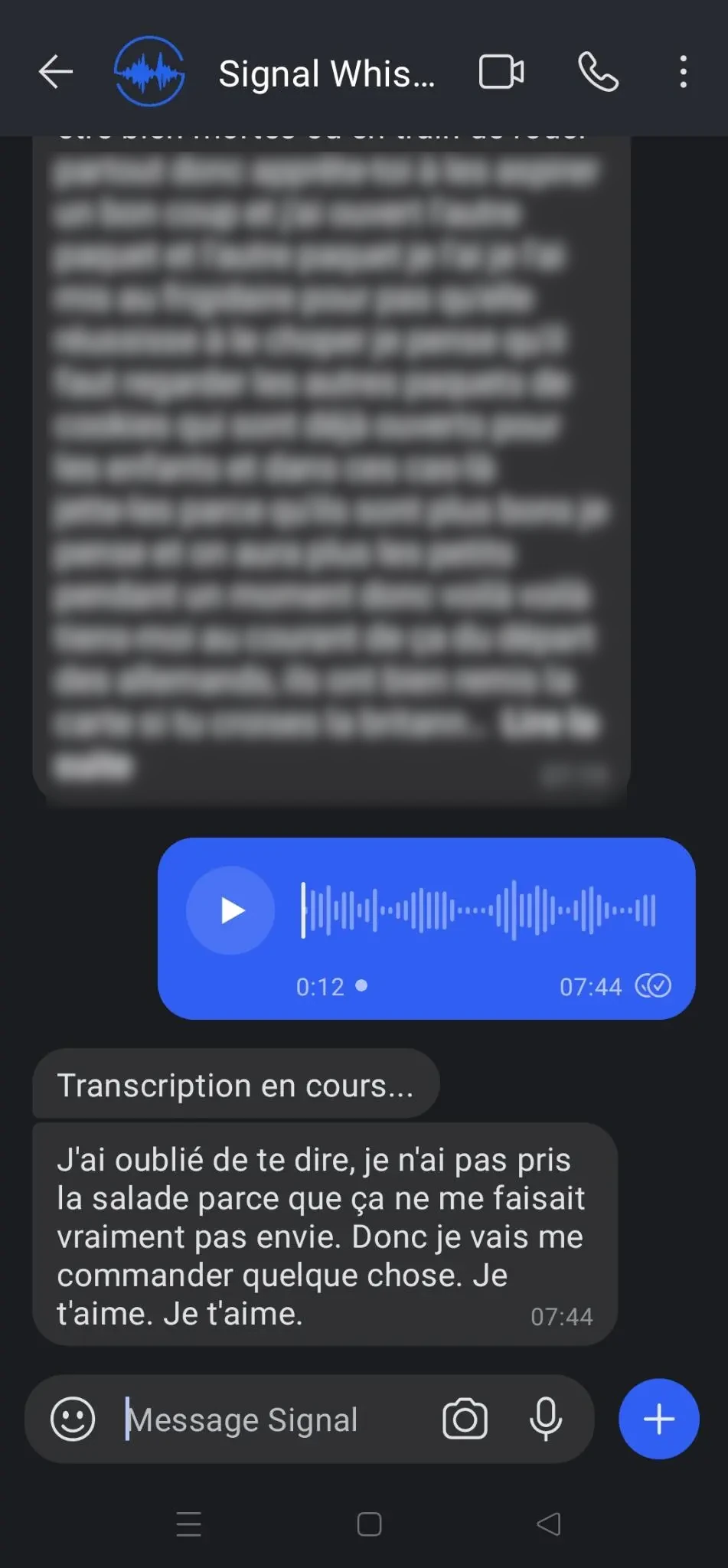 Le message vocal est transcrit